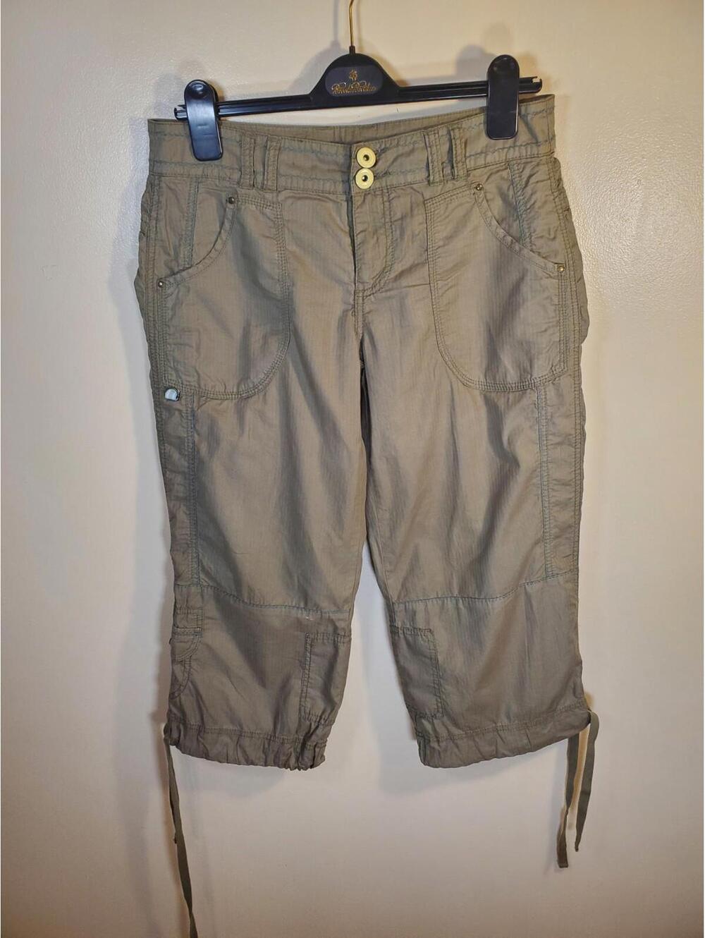 Sitwell Anthropologie Women's Size 4 Cargo Capris Hiking Pants Olive Green O2